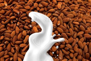 almond-milk-1623610_640